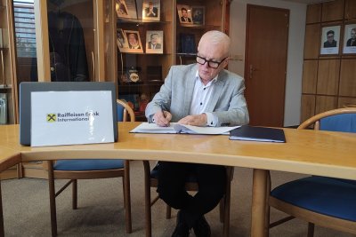 Podpis memoranda o spolupráci s Raiffeisen Bank International AG